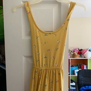 Girls Cat & Jack Maxi Dress Size 10/12 EUC Yellow with Small Floral Accents
